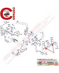 Raccordo a T del sistema di raffreddamento Fendt 900