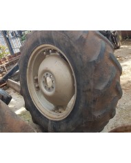 Ruote complete con cerchi 13.6R28