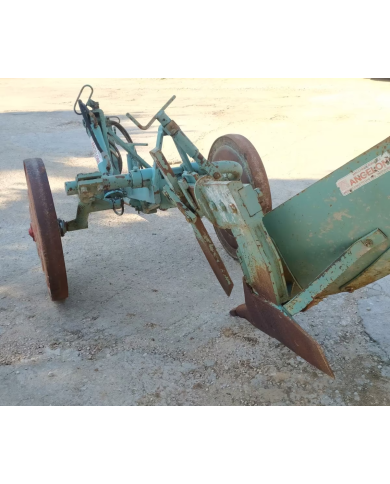 Aratro monovomere Angeloni Aratro monovomere Angeloni