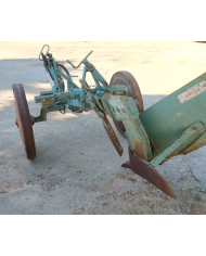 Aratro monovomere Angeloni Aratro monovomere Angeloni