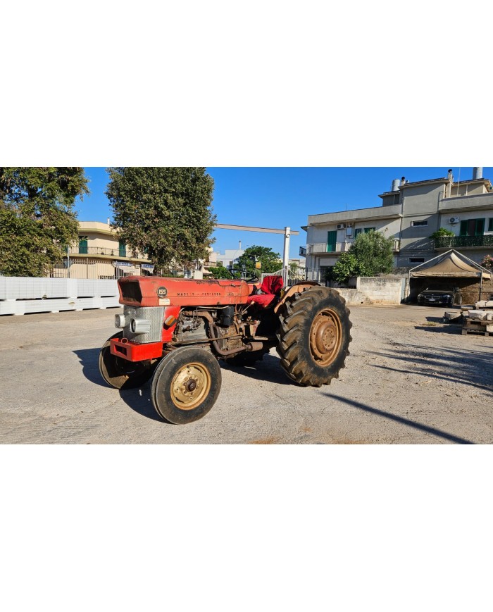 Trattore Massey Ferguson 155