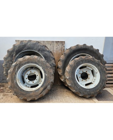 Ruote anteriori e posteriori per trattori agicoli